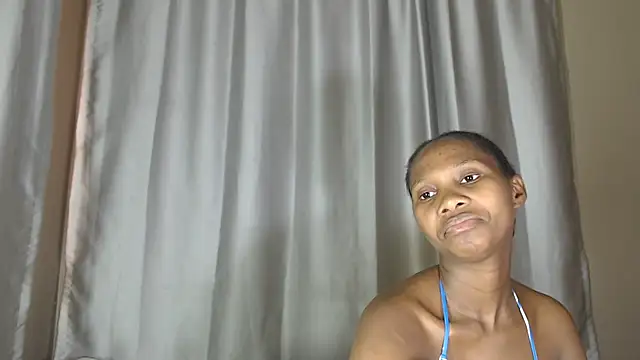 PussyFarrie online show from April 11, 9:02 am