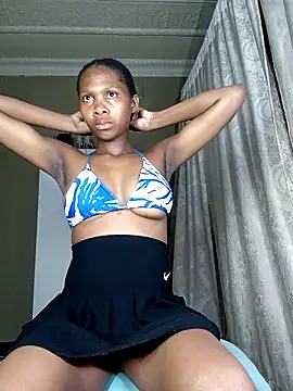 PussyFarrie online show from April 19, 10:12 pm