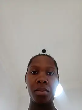 Snapshot of PussyFarrie chatting on June 30, 6:14 am PussyFarrie online show from June 30, 6:14 am