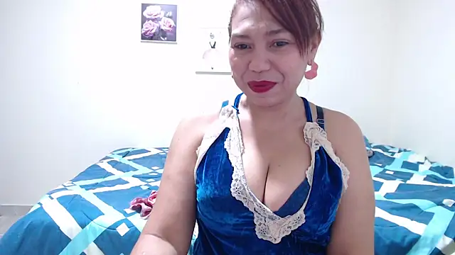 Snapshot of dannamomcerratt chatting on April 30, 2:07 am dannamomcerratt online show from April 30, 2:07 am