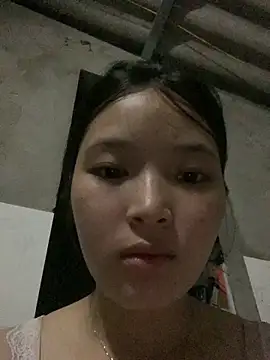 Snapshot of Suzu_xx01 chatting on May 7, 7:41 pm Suzu xx01 online show from May 7, 7:41 pm
