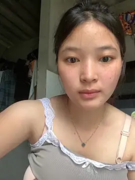 Snapshot of Suzu_xx01 chatting on May 10, 12:38 am Suzu xx01 online show from May 10, 12:38 am