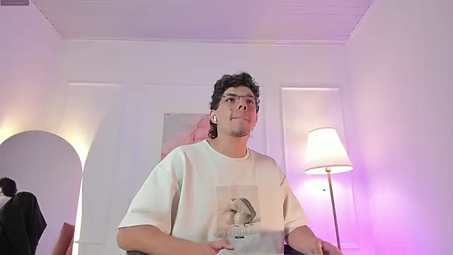 Axel Creed online show from February 18, 1:56 am