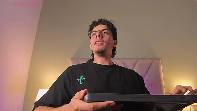 Axel Creed online show from February 26, 2:27 pm