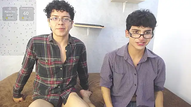 Snapshot of Eliotkinky chatting on February 10, 2:10 pm Eliotkinky online show from February 10, 2:10 pm