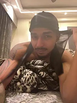 Snapshot of PimpDante chatting on May 16, 12:07 am PimpDante online show from May 16, 12:07 am