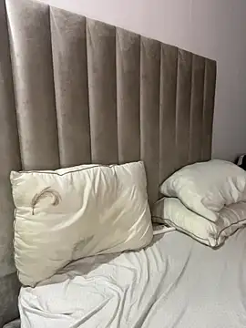 Snapshot of lolibahia chatting on February 7, 10:57 pm lolibahia online show from February 7, 10:57 pm