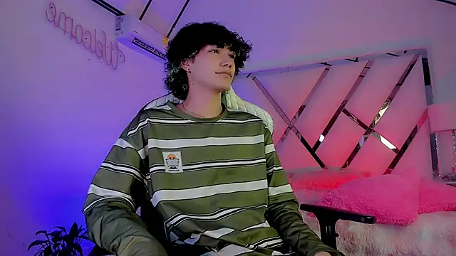 thanier 18 online show from April 21, 8:34 pm