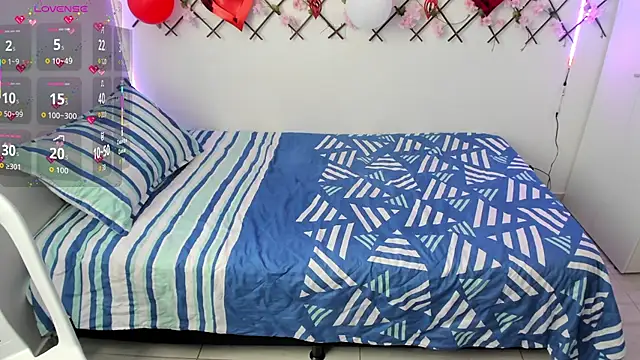 abbyyevanss online show from February 17, 8:37 pm