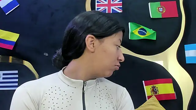 Snapshot of Vaneline2 chatting on June 20, 2:42 pm Vaneline2 online show from June 20, 2:42 pm