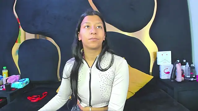 Snapshot of Vaneline2 chatting on July 11, 2:42 pm Vaneline2 online show from July 11, 2:42 pm