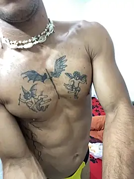 MaxyRyan online show from April 13, 5:13 am