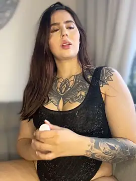 Snapshot of Im_Anto chatting on June 6, 10:47 pm Im Anto online show from June 6, 10:47 pm