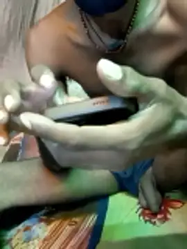 Snapshot of diwana475 chatting on May 28, 4:37 pm diwana475 online show from May 28, 4:37 pm