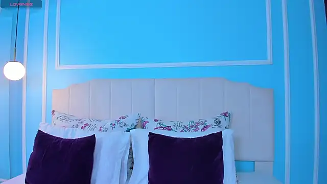 Snapshot of ashley_foox chatting on February 11, 3:00 am ashley foox online show from February 11, 3:00 am