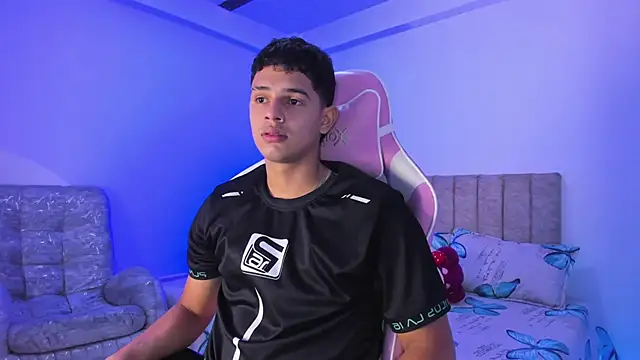 Adrian Prime  online show from April 5, 6:49 pm