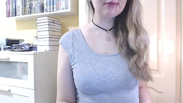 Snapshot of Tasiya chatting on February 12, 10:10 am Tasiya online show from February 12, 10:10 am