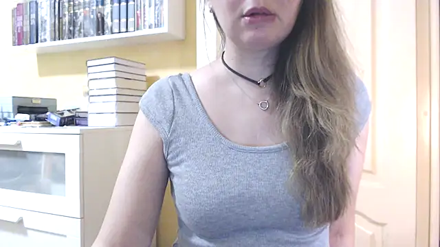 Snapshot of Tasiya chatting on February 27, 3:12 pm Tasiya online show from February 27, 3:12 pm