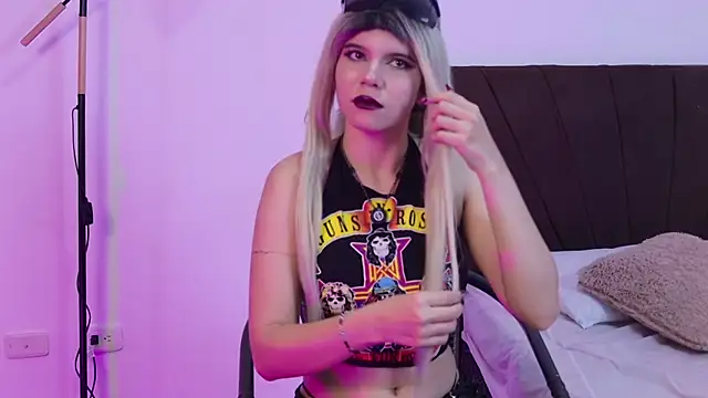 Snapshot of Raven_OA chatting on February 24, 12:47 pm Raven OA online show from February 24, 12:47 pm