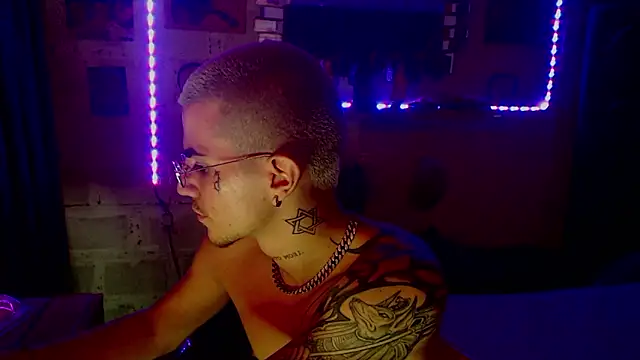 paul-mendezx online show from February 25, 5:39 am