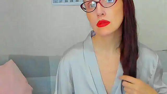 Snapshot of beddable_woman chatting on March 3, 9:37 am beddable woman online show from March 3, 9:37 am