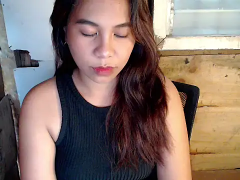 Snapshot of KristinaValerie22 chatting on March 1, 4:47 am KristinaValerie22 online show from March 1, 4:47 am