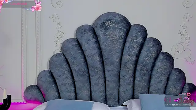 Snapshot of Amelia-Grace chatting on February 25, 4:00 am Amelia-Grace online show from February 25, 4:00 am