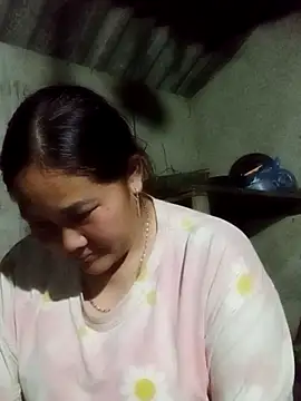 Snapshot of bongtuyet11 chatting on February 11, 12:32 pm bongtuyet11 online show from February 11, 12:32 pm