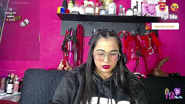 Snapshot of shannon_queen- chatting on June 26, 6:29 am shannon queen- online show from June 26, 6:29 am