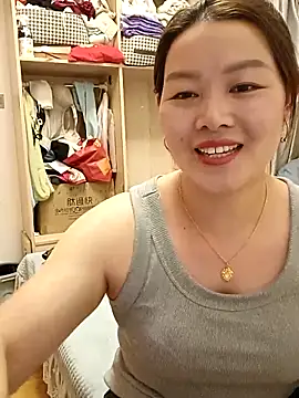 Jennie dogy online show from April 11, 1:04 pm