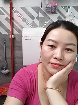 Snapshot of Jennie_dogy chatting on May 25, 1:44 am Jennie dogy online show from May 25, 1:44 am