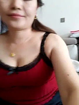 Snapshot of Jennie_dogy chatting on May 26, 1:56 am Jennie dogy online show from May 26, 1:56 am