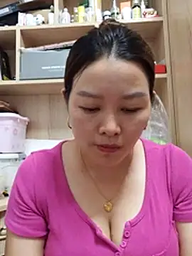 Snapshot of Jennie_dogy chatting on June 29, 12:16 pm Jennie dogy online show from June 29, 12:16 pm