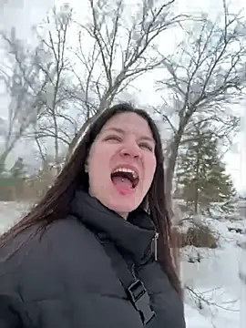 chilhorny online show from February 11, 6:07 am