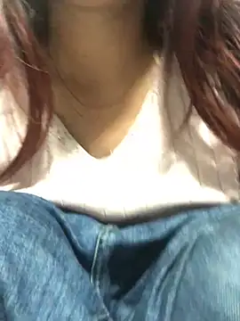 Snapshot of Cheng_baby chatting on May 18, 11:43 pm Cheng baby online show from May 18, 11:43 pm
