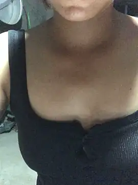 Snapshot of Cheng_baby chatting on May 23, 11:36 am Cheng baby online show from May 23, 11:36 am