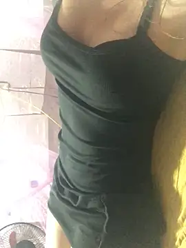 Snapshot of Cheng_baby chatting on June 7, 3:05 pm Cheng baby online show from June 7, 3:05 pm