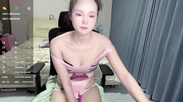 Snapshot of Fairy-615 chatting on May 18, 8:36 pm Fairy-615 online show from May 18, 8:36 pm