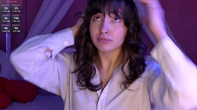 AngelaCox online show from April 14, 6:30 am