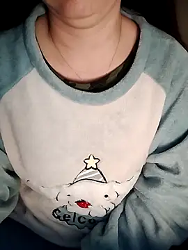 LiilyZi online show from February 9, 3:38 pm