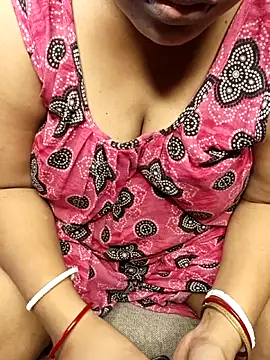 Snapshot of R_Queen chatting on May 22, 6:53 am R Queen online show from May 22, 6:53 am