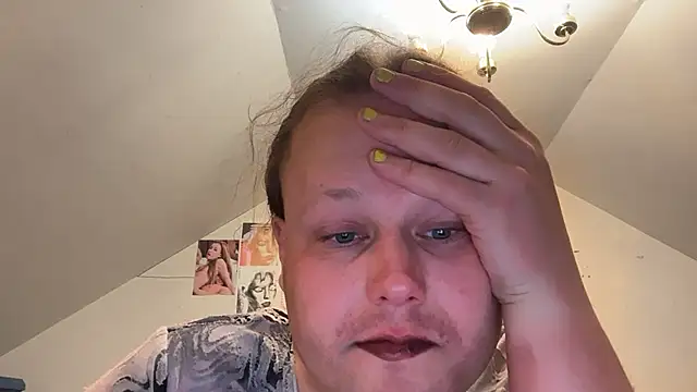 RaeganV online show from March 1, 1:51 am