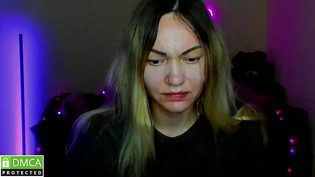 Snapshot of BlondMikey22 chatting on February 25, 6:23 am BlondMikey22 online show from February 25, 6:23 am