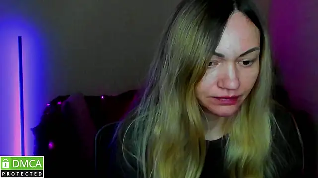 Snapshot of BlondMikey22 chatting on February 26, 6:34 am BlondMikey22 online show from February 26, 6:34 am