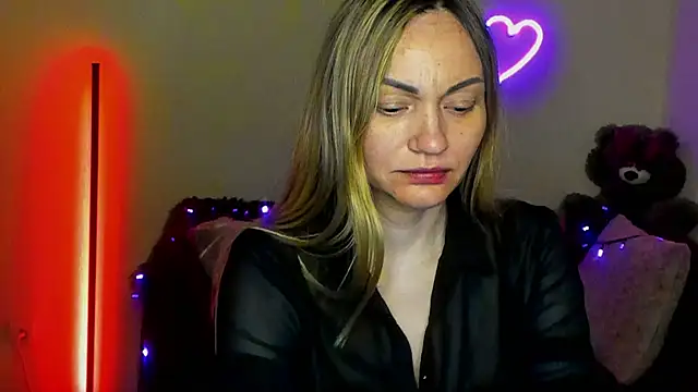 BlondMikey22 online show from May 30, 5:26 am