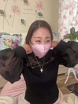 Snapshot of Nokaze-LOVE chatting on February 20, 7:21 am Nokaze-LOVE online show from February 20, 7:21 am