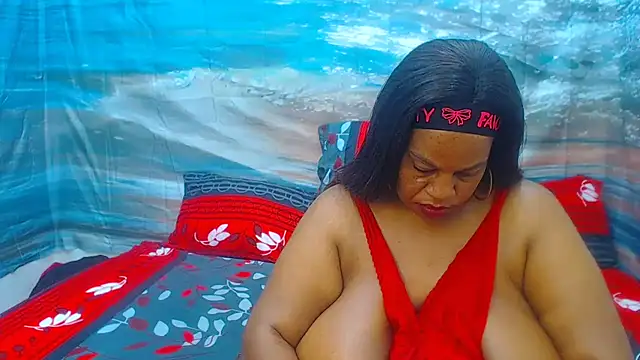Snapshot of MatureTemptress chatting on May 30, 2:41 am MatureTemptress online show from May 30, 2:41 am