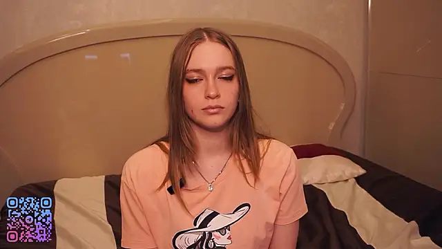 Snapshot of RowenaIanniello chatting on March 10, 6:46 pm RowenaIanniello online show from March 10, 6:46 pm