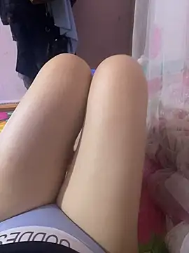 Snapshot of Irene_007 chatting on February 17, 3:29 pm Irene 007 online show from February 17, 3:29 pm