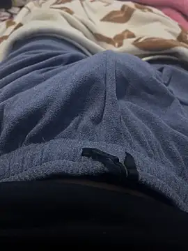 Snapshot of bigdick_bigcum1 chatting on February 5, 3:05 pm bigdick bigcum1 online show from February 5, 3:05 pm